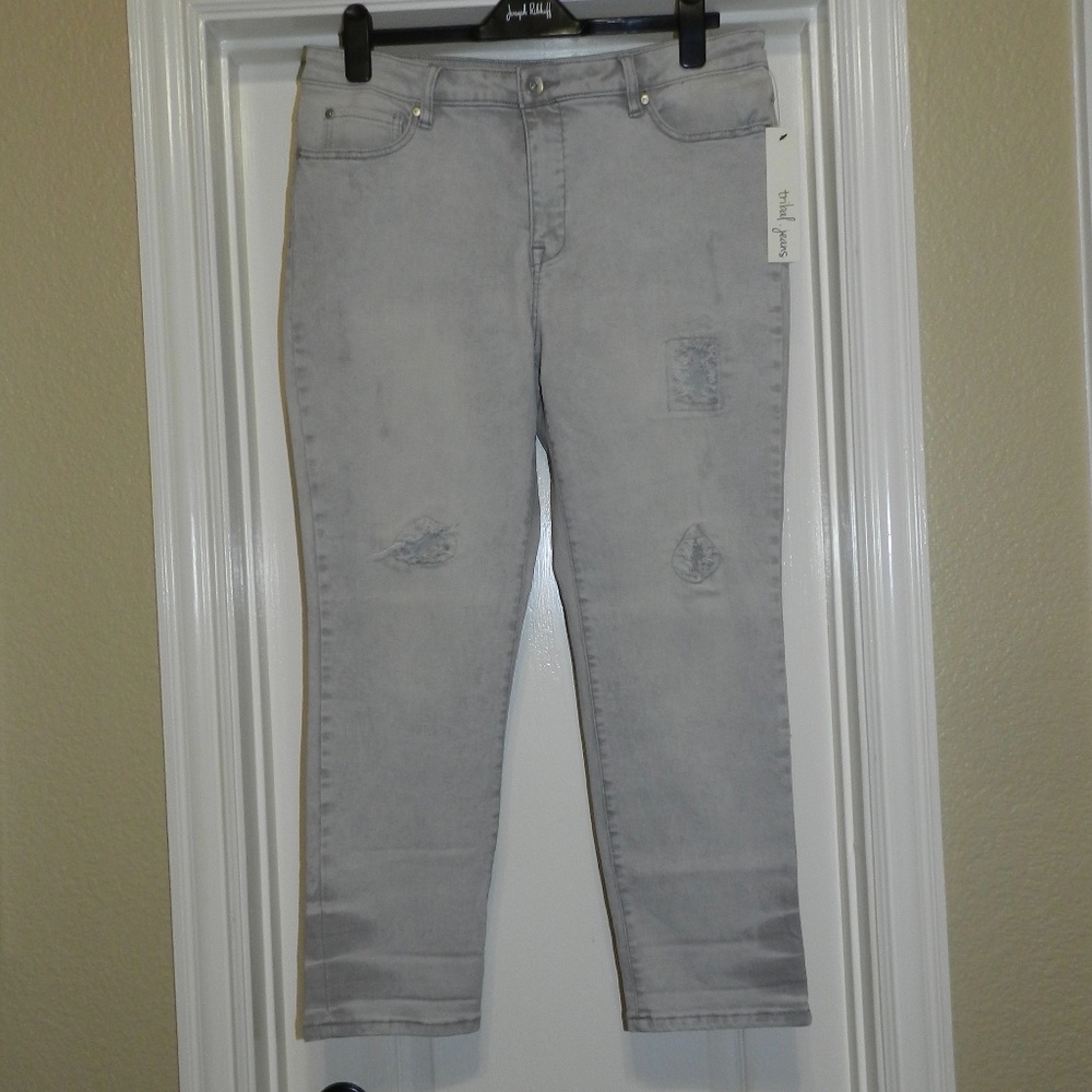 Tribal Distressed Boyfriend Jeans Sz 12
